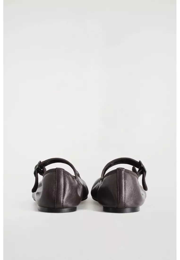 SQUARE-TOE BUCKLED BALLET FLATS