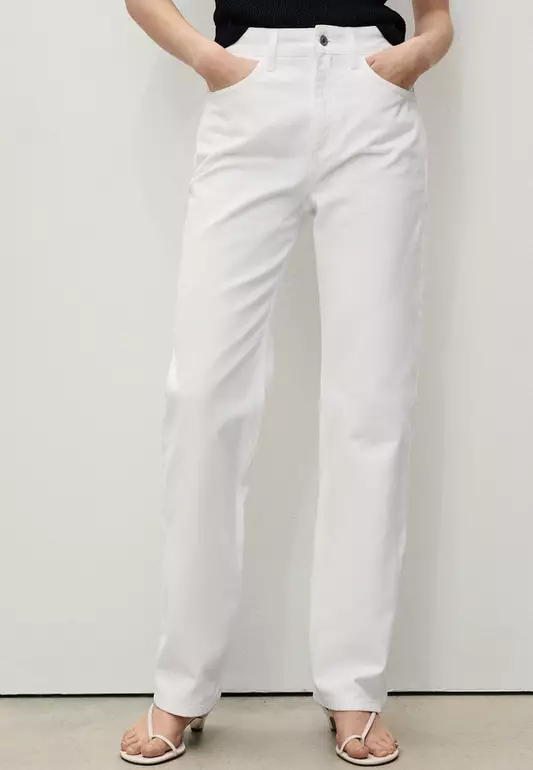 Matilda Medium-Rise Straight-Fit Jeans