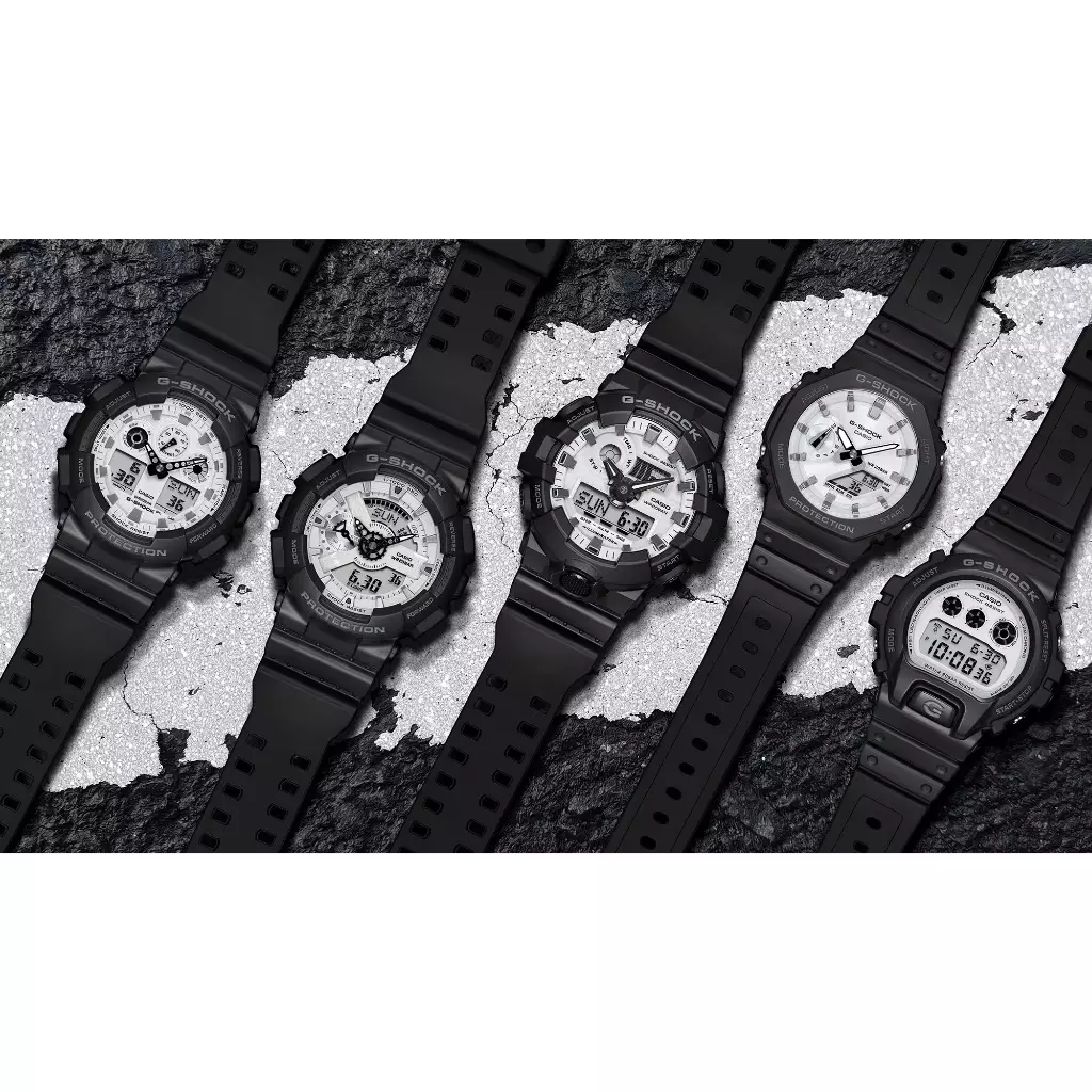 Casio G-Shock Jam Tangan Pria dengan Format Analog Digital GA-110WD-1ADR