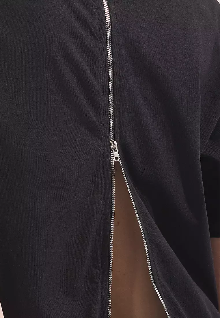 Black Zipper Detail Relaxed Pattern Knitted T-Shirt