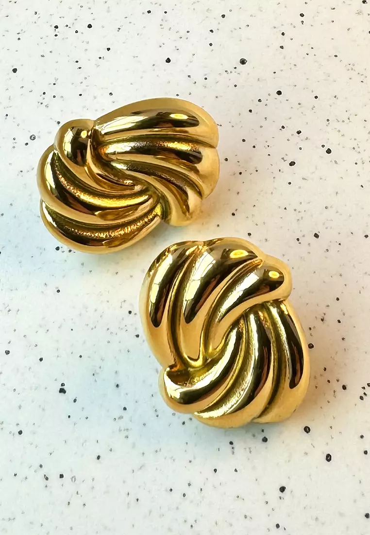Intertwined Gold layered Stud Earrings