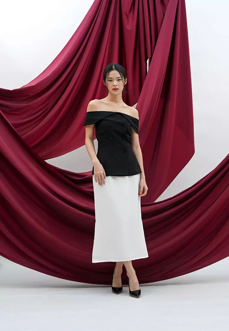 Sierra Off Shoulder Top in Black