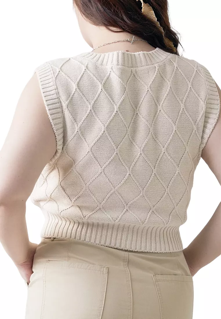 Trellis Cable Knit Button Front Cropped Vest With Flower Patches