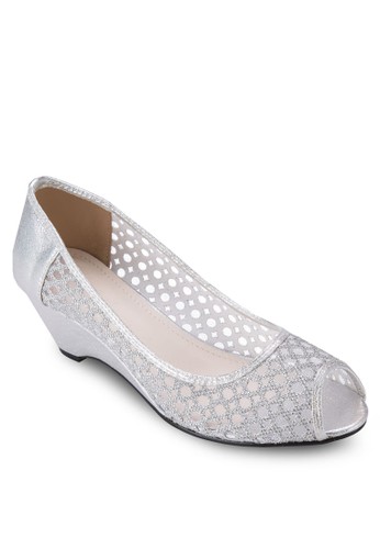 透zalora時尚購物網的koumi koumi膚蕾絲露趾楔形跟鞋, 女鞋, 鞋