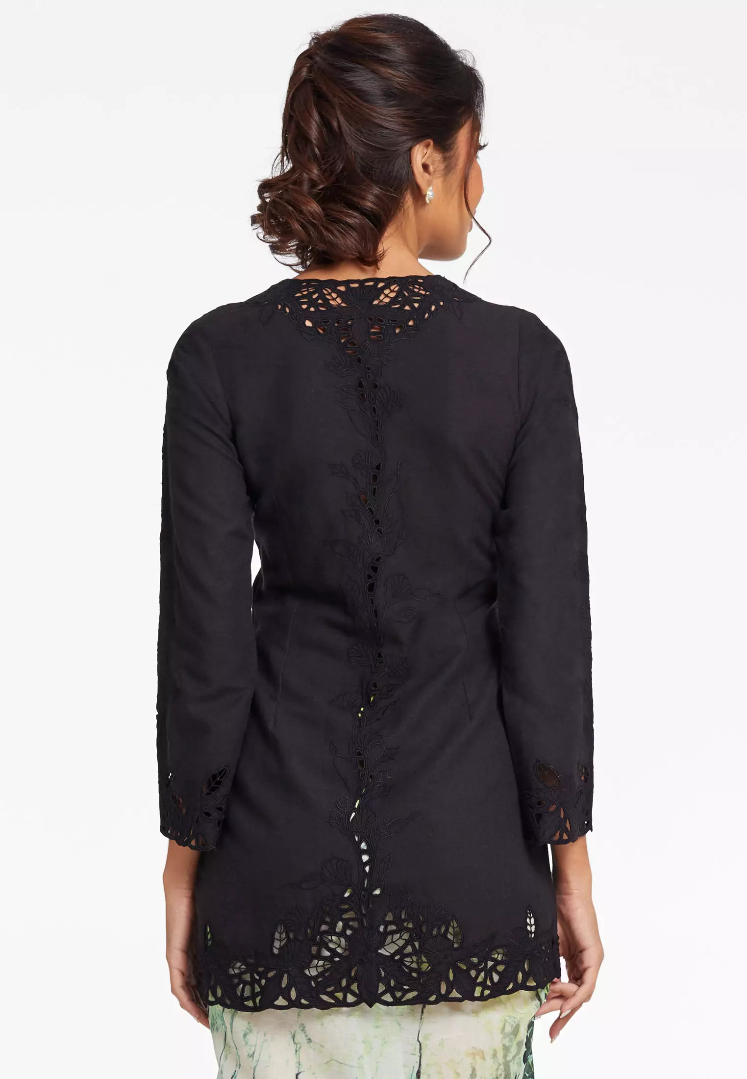 Kana Kebaya Black