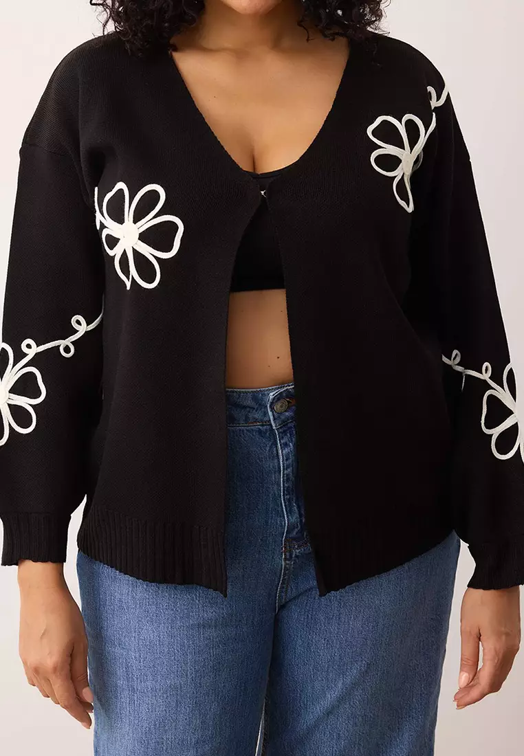 Embroidery Detailed V-Neck Knitwear Cardigan