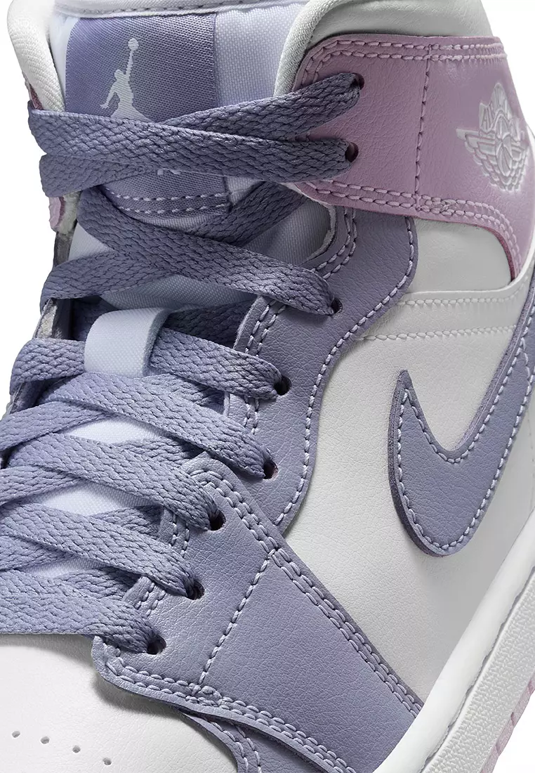 Air Jordan 1 Mid Shoes