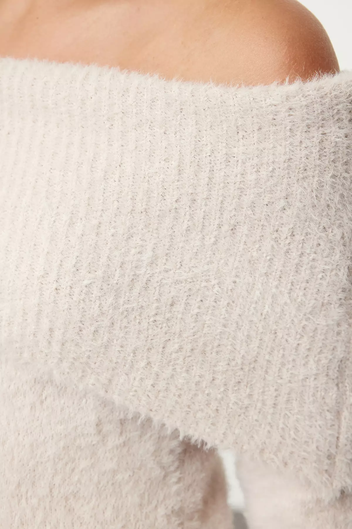 Stone Carmen Collar Hairy/Beard Thread Knitwear Sweater TWOAW24KZ00121