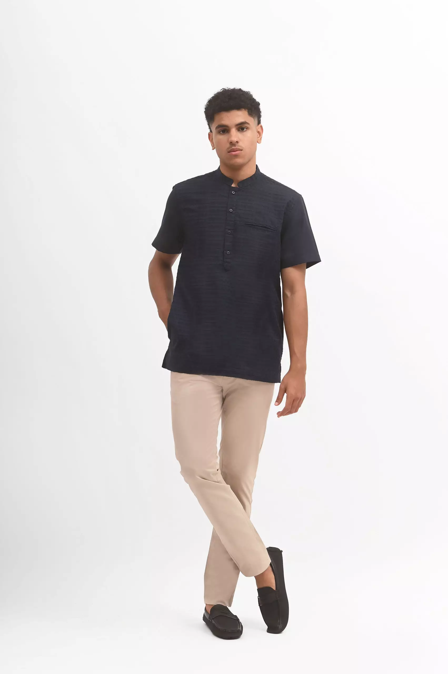 MANZONE Kemeja Koko Lengan Pendek Pria KHARIM - NAVY