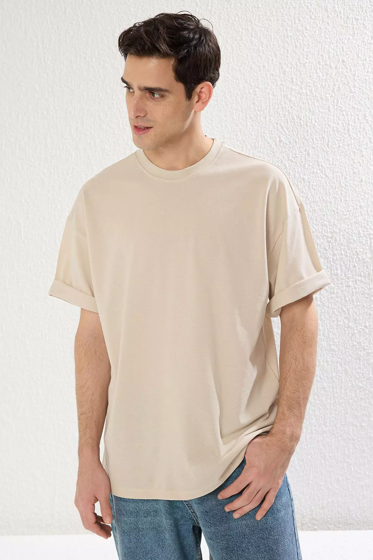 Oversize/Wide Cut Textured Basic T-Shirt