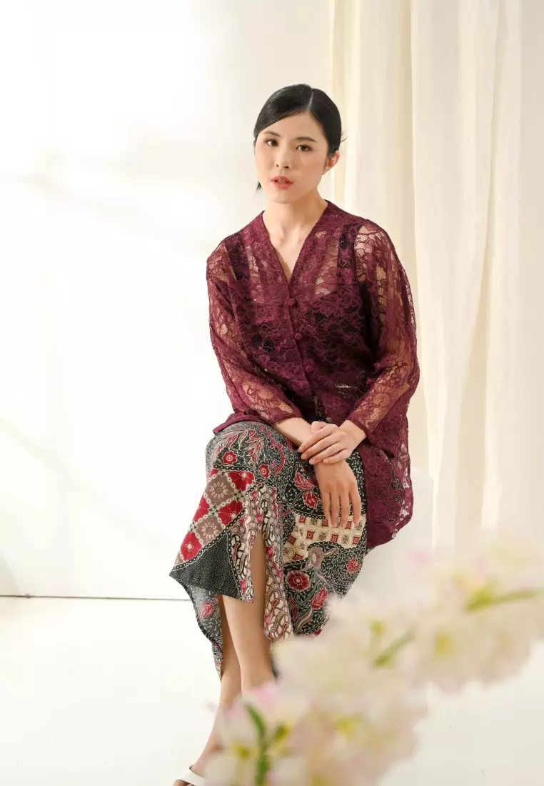Aruna kebaya blouse