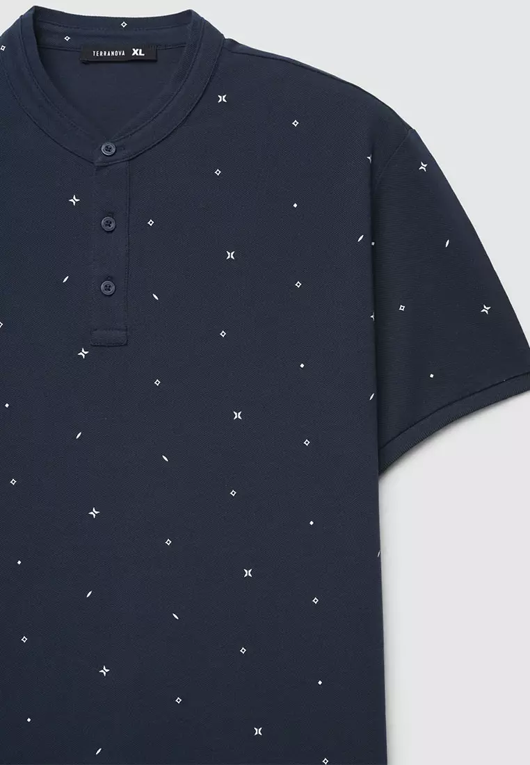 Man Short-Sleeved T-Shirt