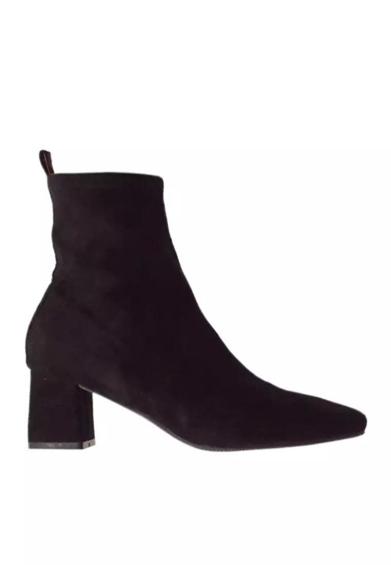 Discount on Twenty Eight Shoes  shoes - SKU: Square Toed Mid Boots Vb8882