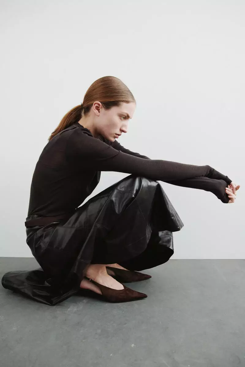 Kitten-heeled slingbacks