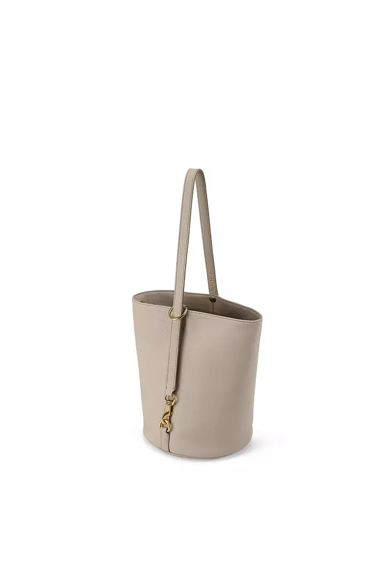 ORUKAMI Convertible Soft Bucket Bag - Almond