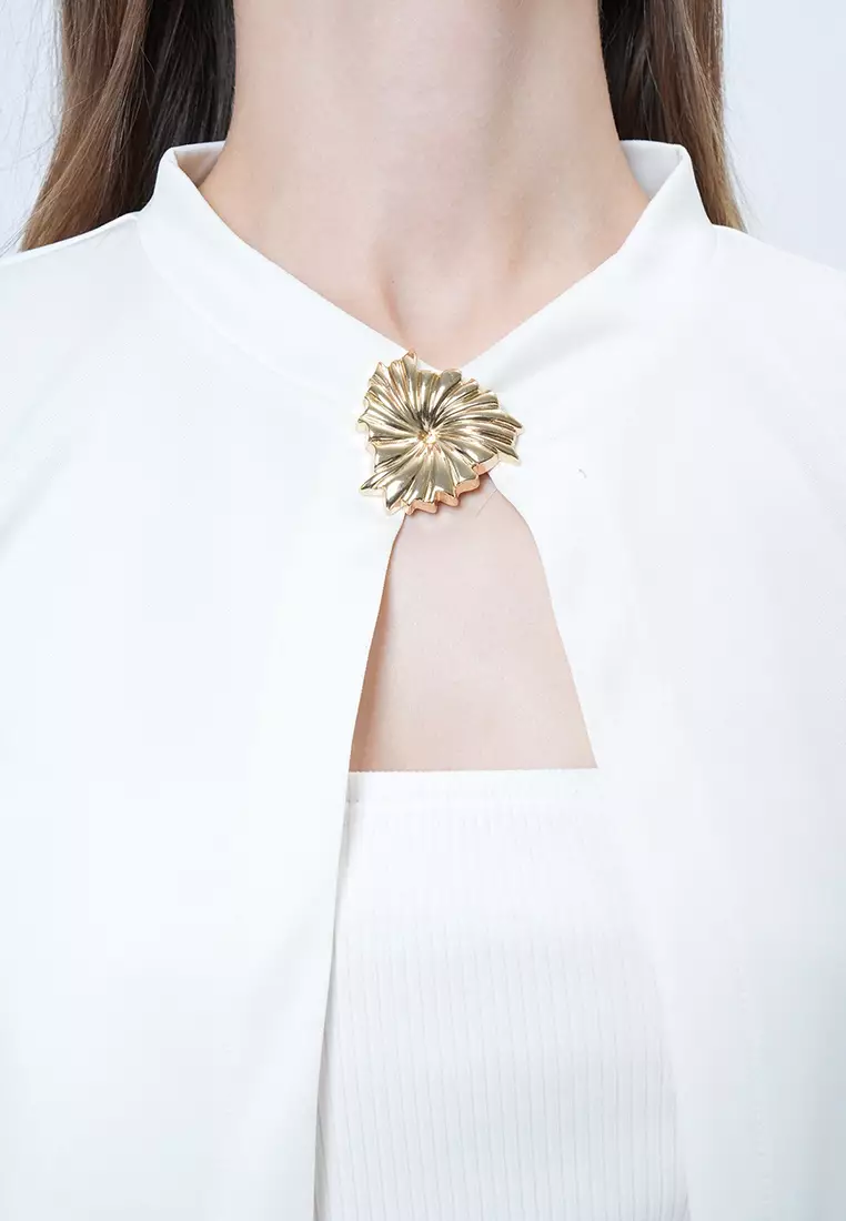 Gold Brooch Short Sleeve Knitted Jacket and Strapless Blouse Set