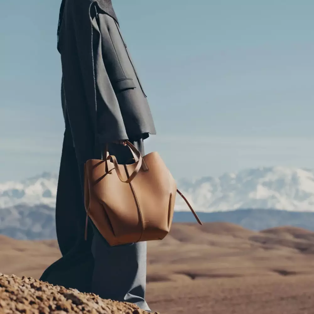 Cyme Tote Textured Calf Leather Camel