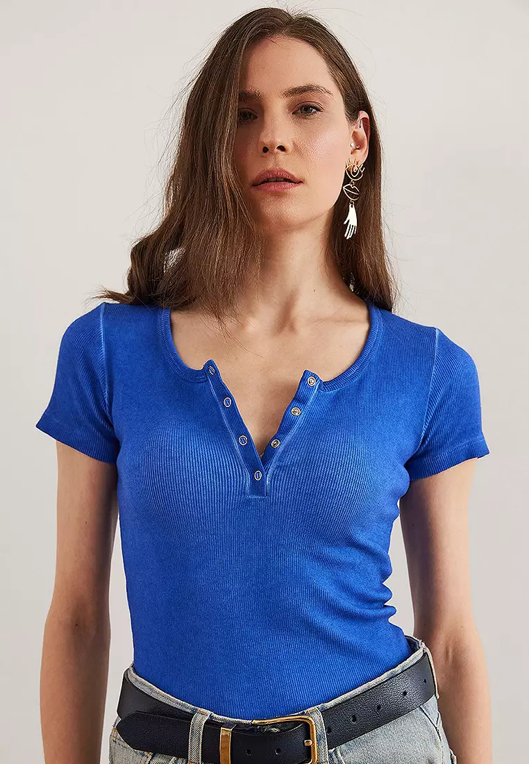 Women's Snap-On Camisole T-shirt BLZ-19000171