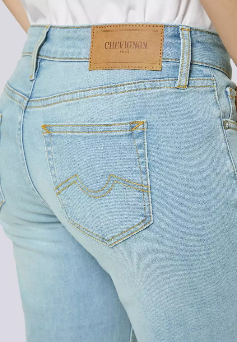 女裝淺藍七分牛仔褲