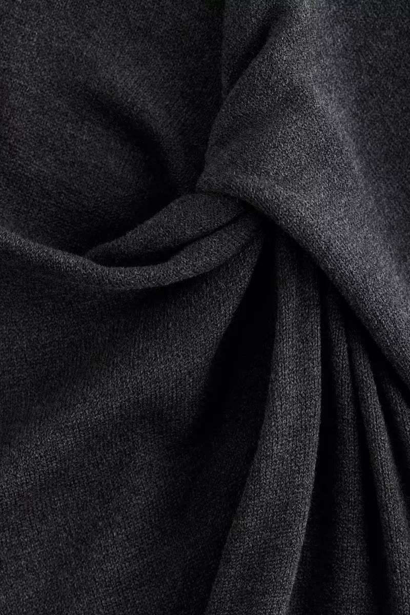 Twist-detail vest top