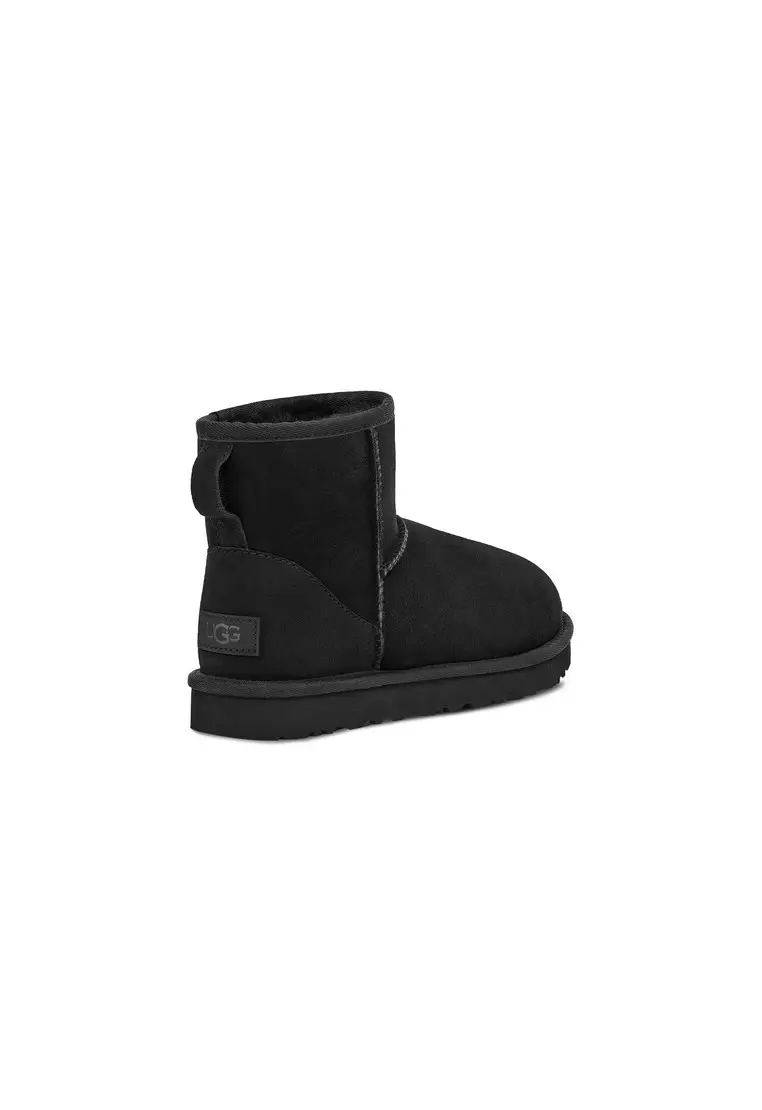 Black high top uggs store