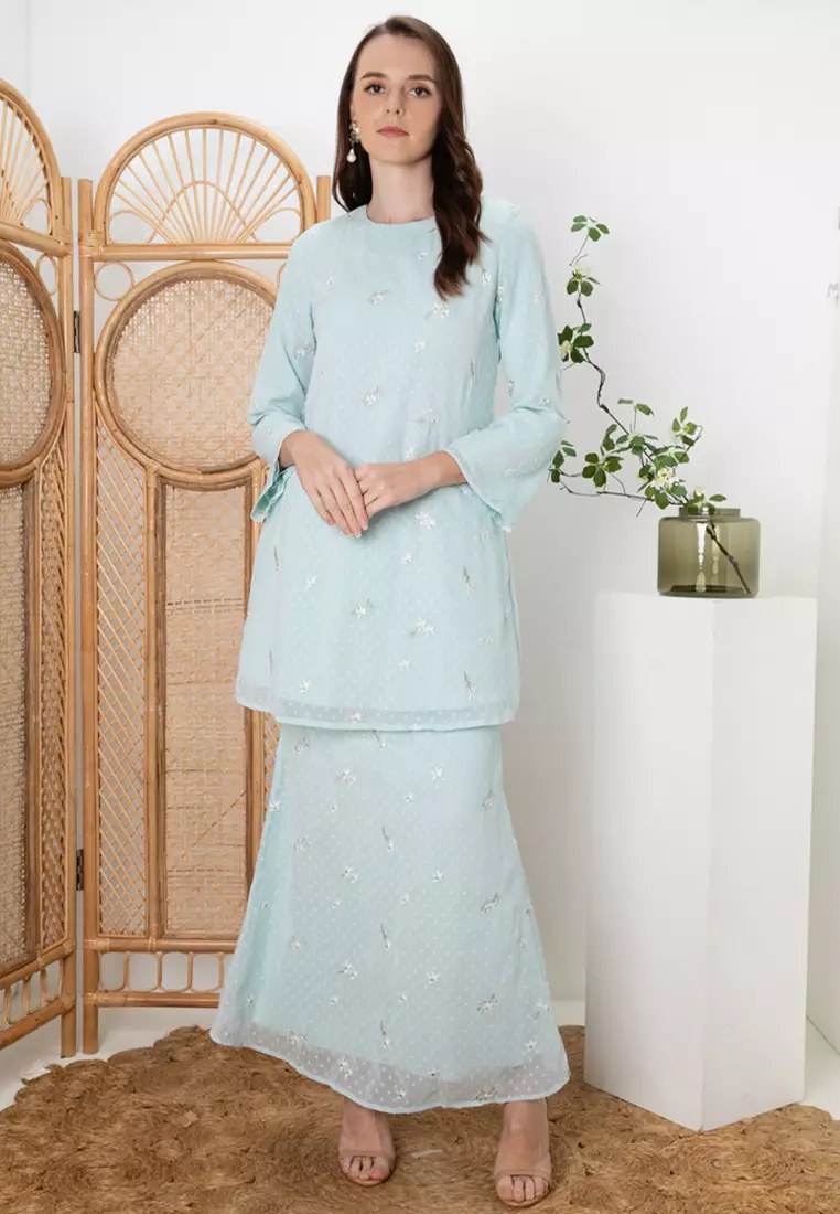 PUTRI Sulaman Emas Chiffon Embroidery Baju Kurung Modern in Mint Green