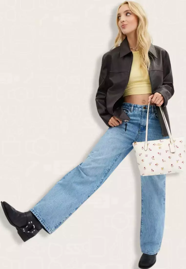 Coach Fiona Zip Tote Bag With Heart Print Chalk Multi