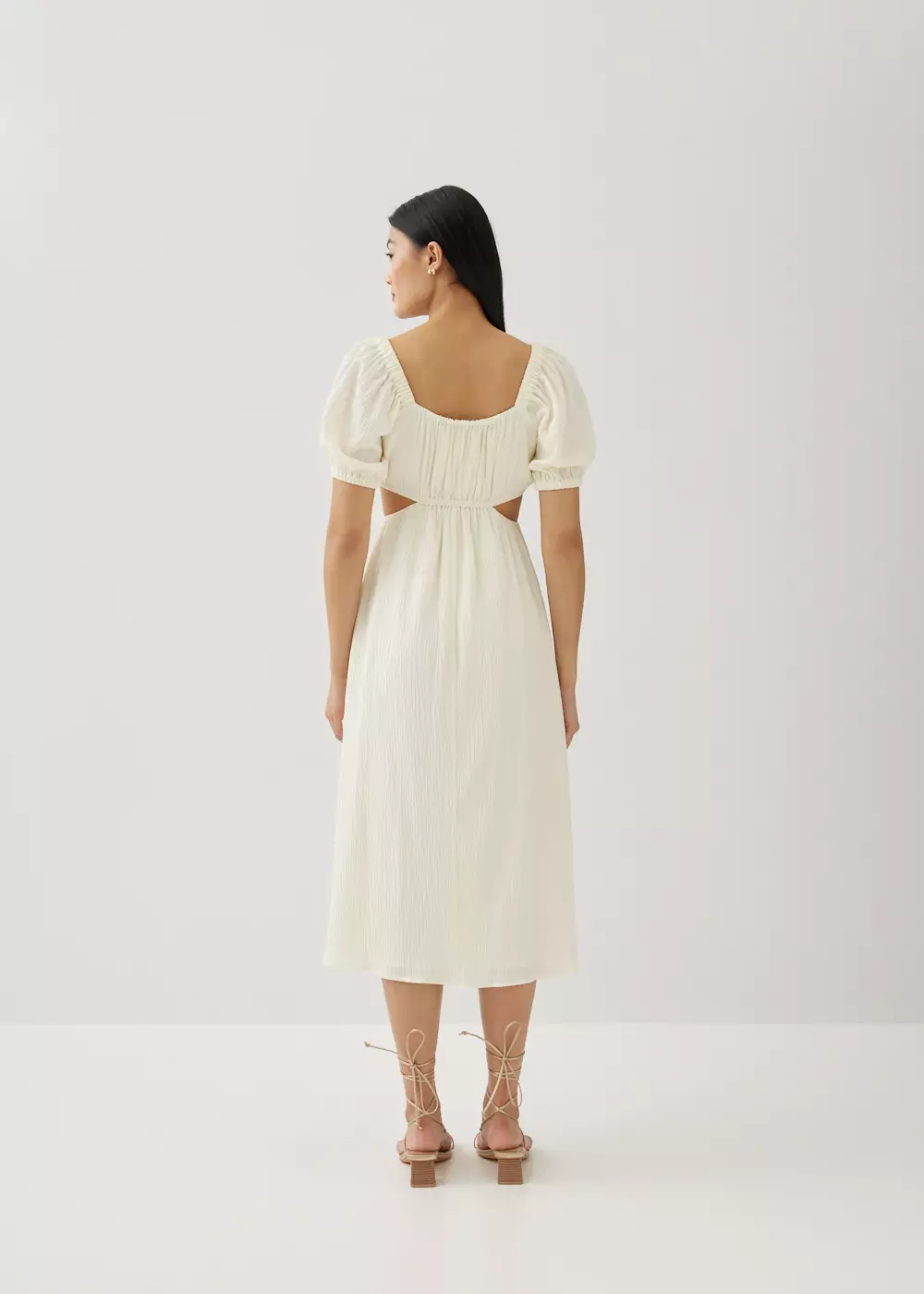 Dress Wanita - Cereza Padded Textured Cut Out Dress