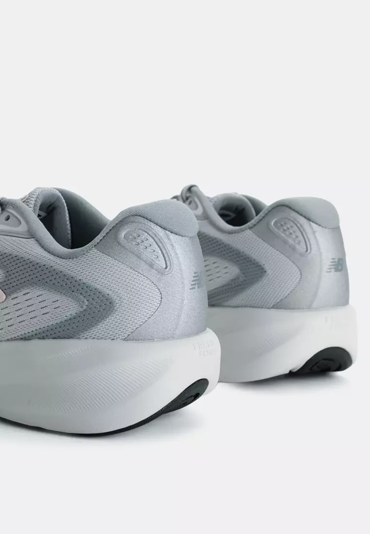 680 Performance Shoes