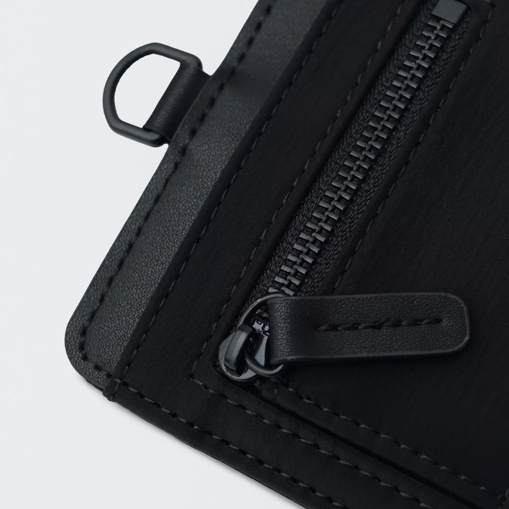 CELCIUS D Ring Card Holder I31000357C Hitam
