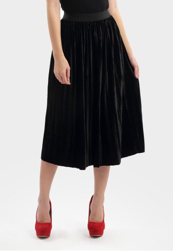 A-Line Suede Skirt in Black