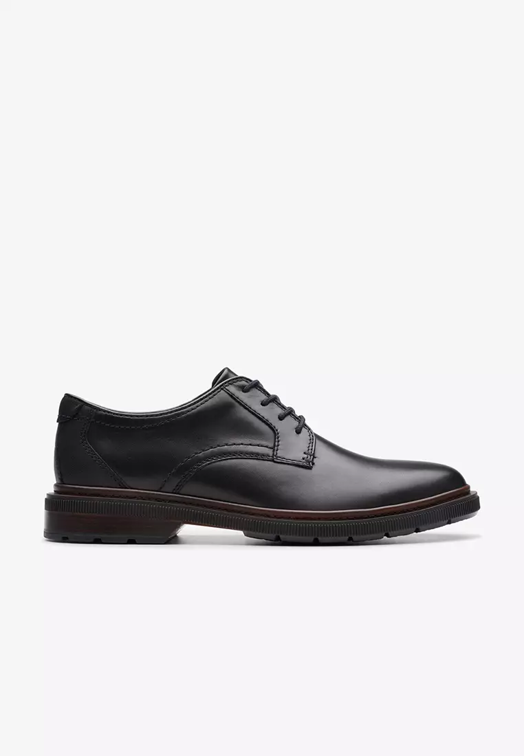 Discount on Clarks  shoes - SKU: Burchill Derby Black