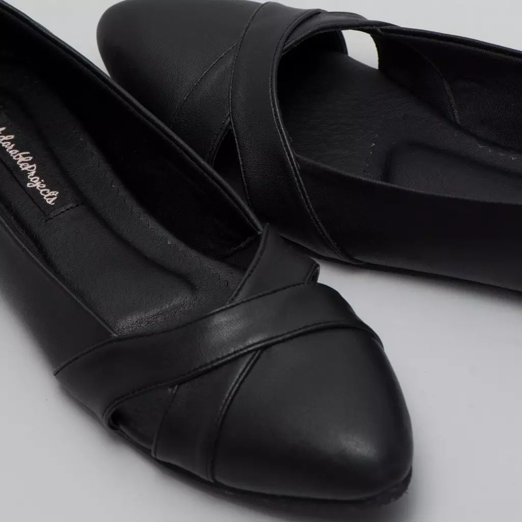 Adorableprojects - Ascot Flat Shoes Black - Sepatu Wanita
