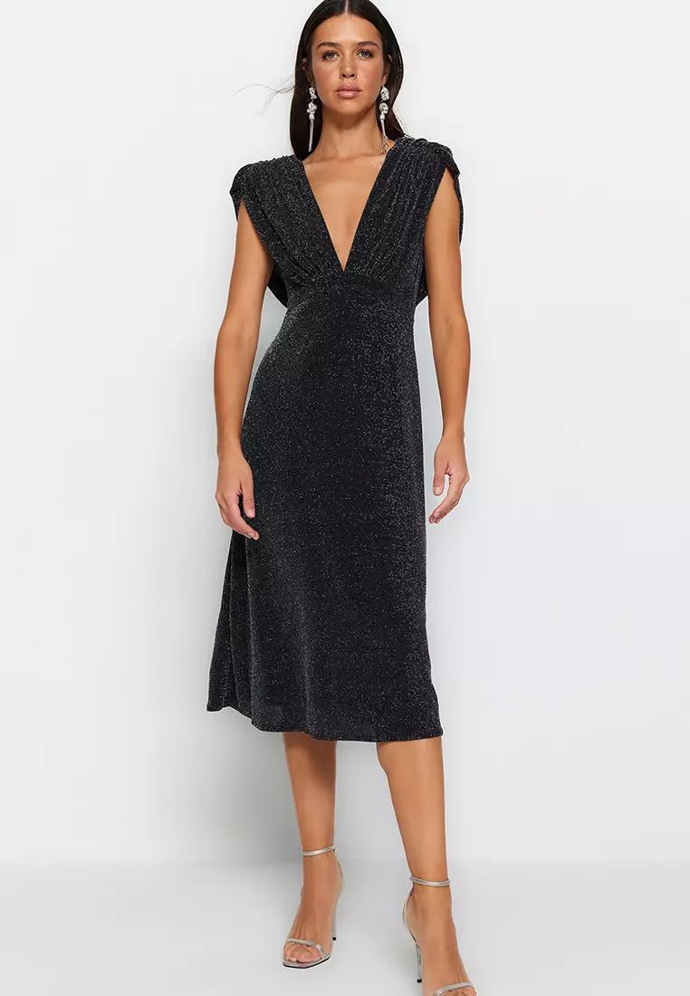 Elegant evening dresses online 2025