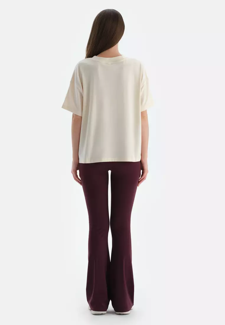 Off White T-Shirt, Crew Neck, Oversize, Short Sleeve Activewear for Women