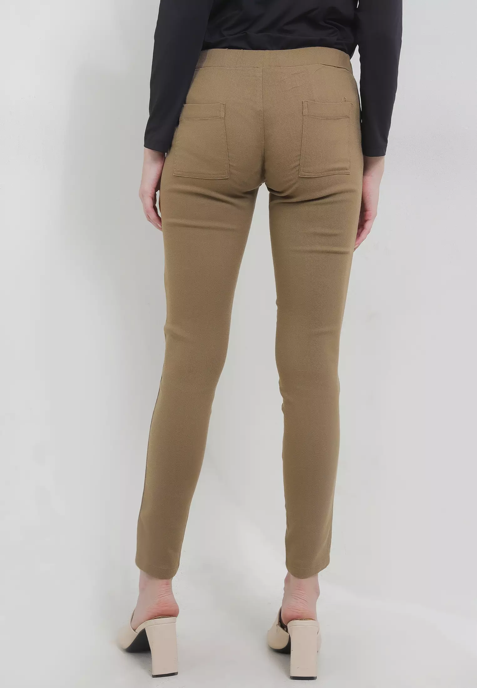 MFMW Caltya Celana Panjang Legging Brown