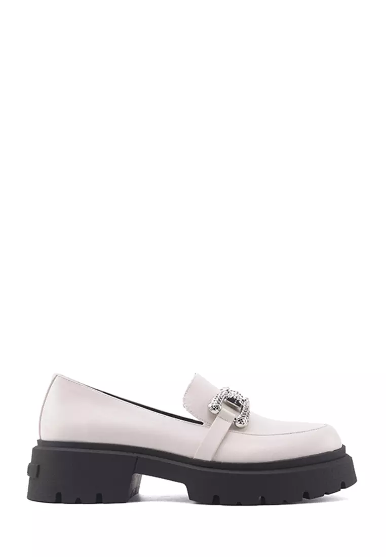 Discount on Nine West  shoes - SKU: Fera Loafers Off White