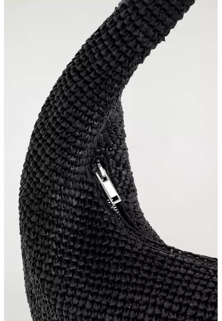 CURVED SHOULDER BAG - STRAW