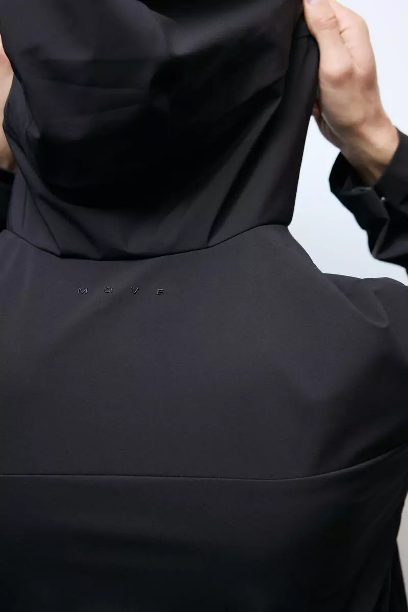 Sports jacket with StormMove™