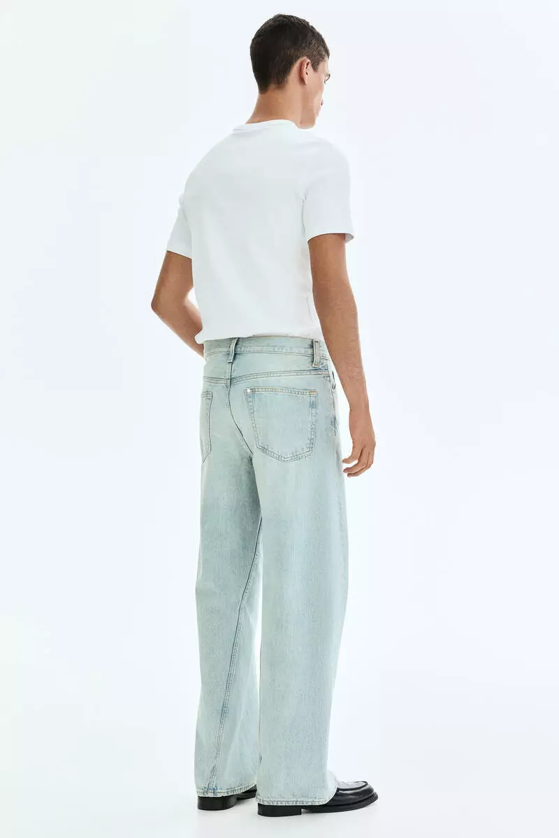 Loose Straight twisted leg jeans