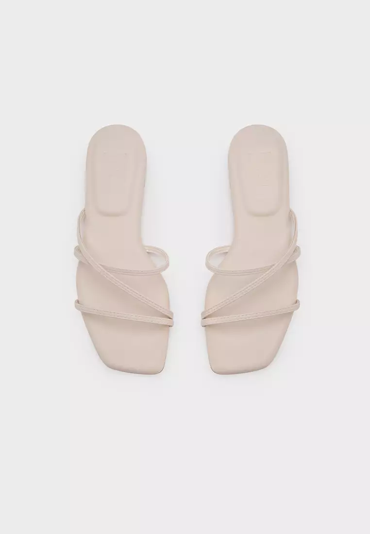 CLOUDFOAM CUSHIONED SQUARE TOE STRAPPY FLAT SLIDES
