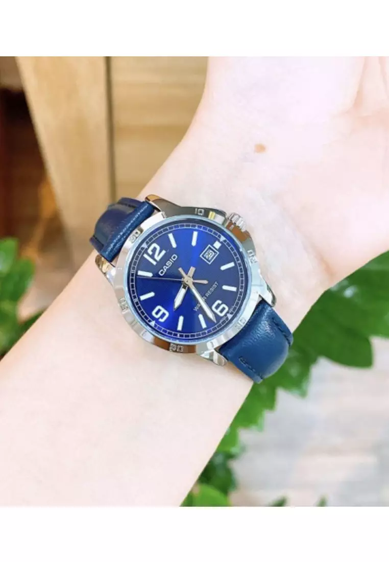 Women's Analog Watch LTP-V004L-2B Blue Leather Watch
