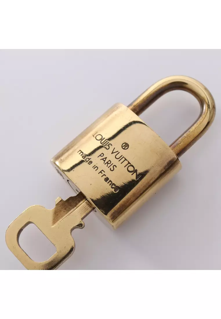 Pre-loved LOUIS VUITTON padlock padlock gold With a key 3 piece set