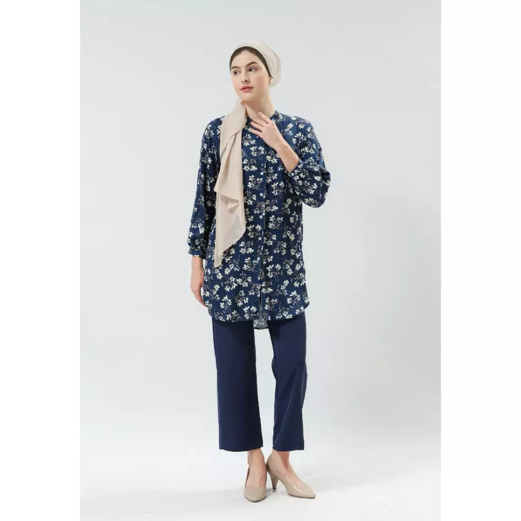 Urban Exchange Wendy Navy Shirt Printed - Atasan Tunik Rayon Kasual