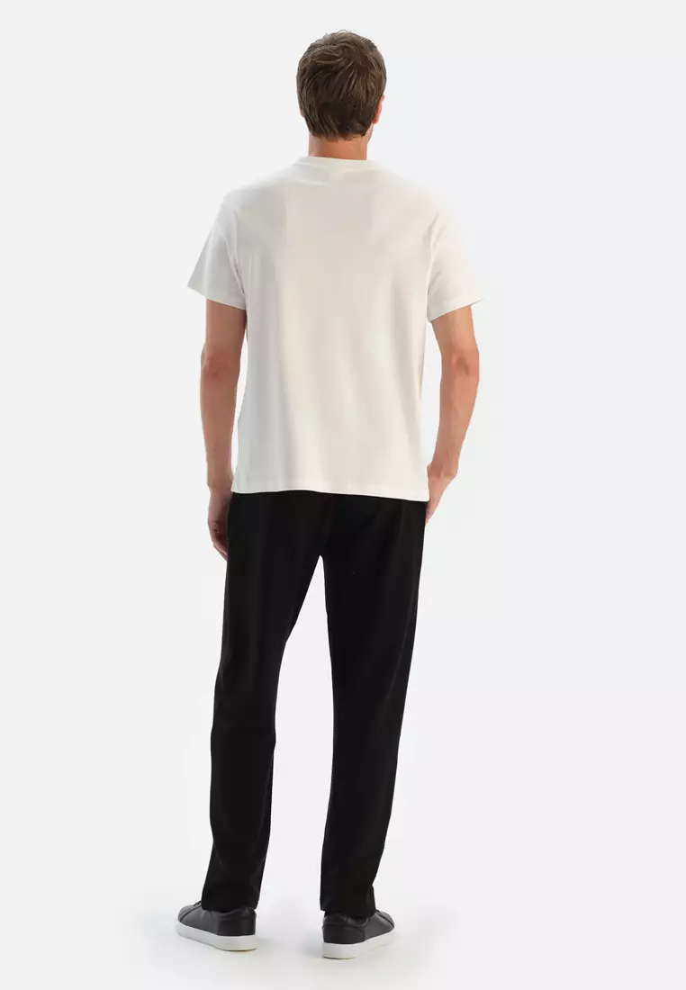 White T-Shirt, Crew Neck, Regular Fit, Short Sleeve Loungewear for Men