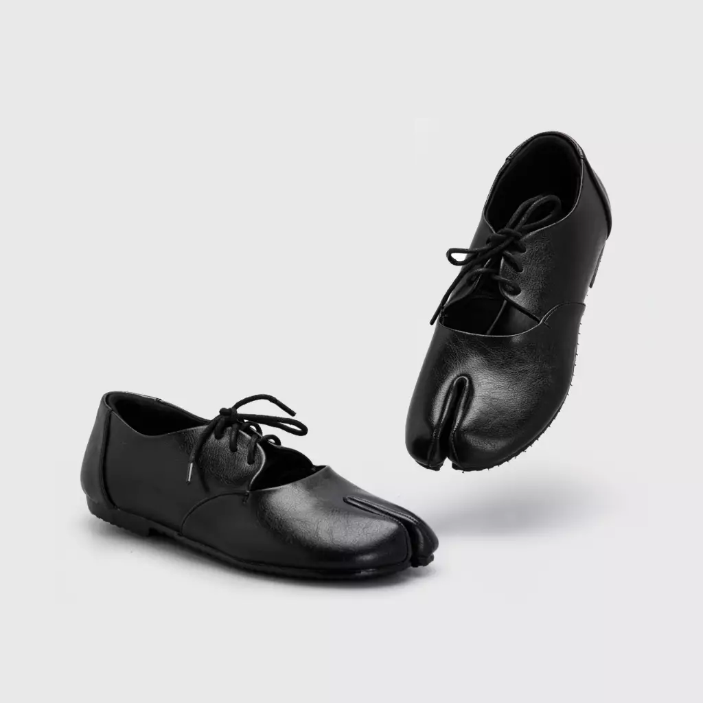 Moneera Flat Shoes Black