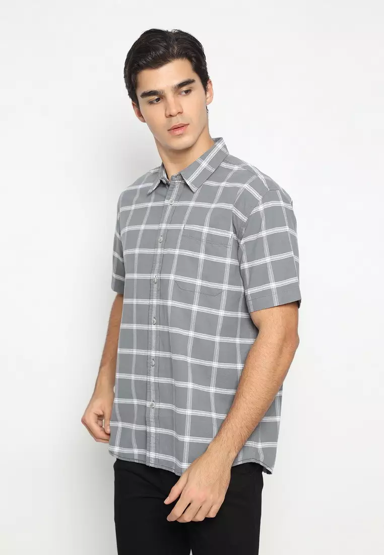 POLICE Kemeja Kotak Cotton Abu Regular Fit Pria