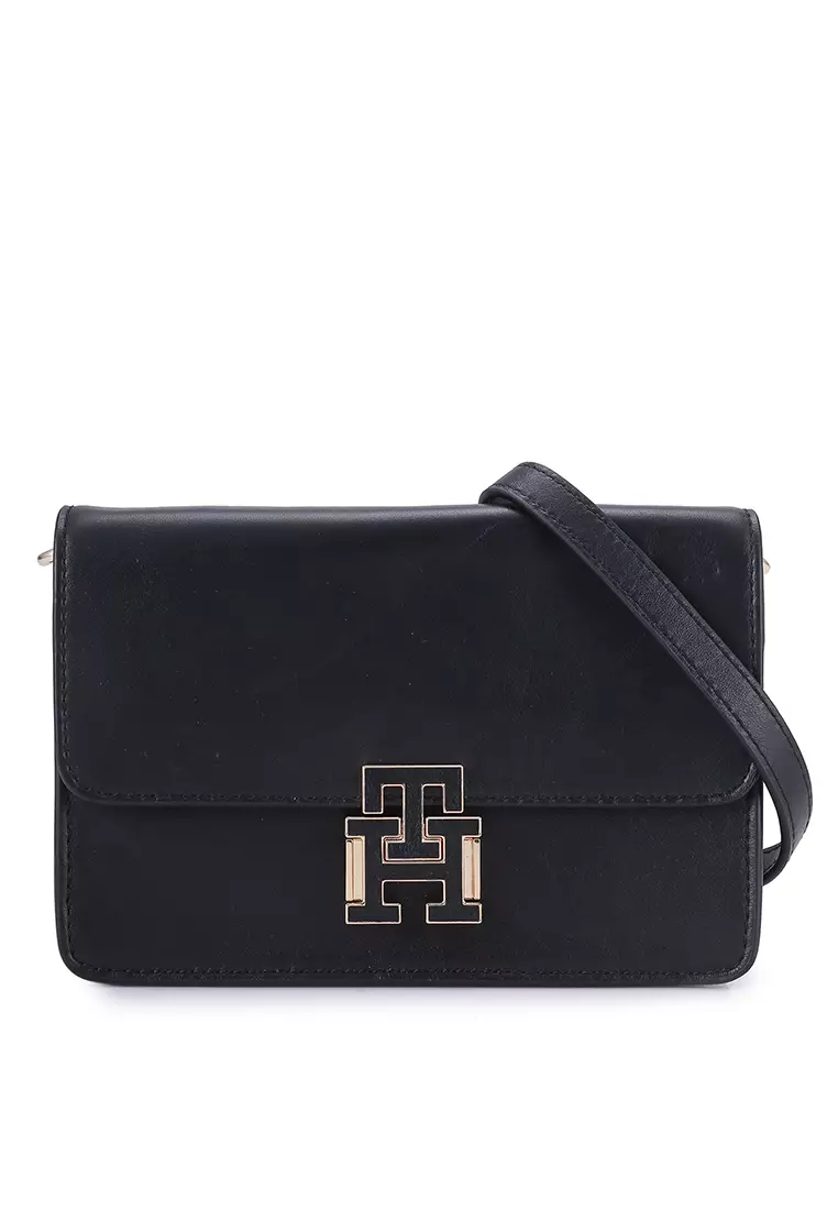 Tommy hilfiger outlet cross body bags