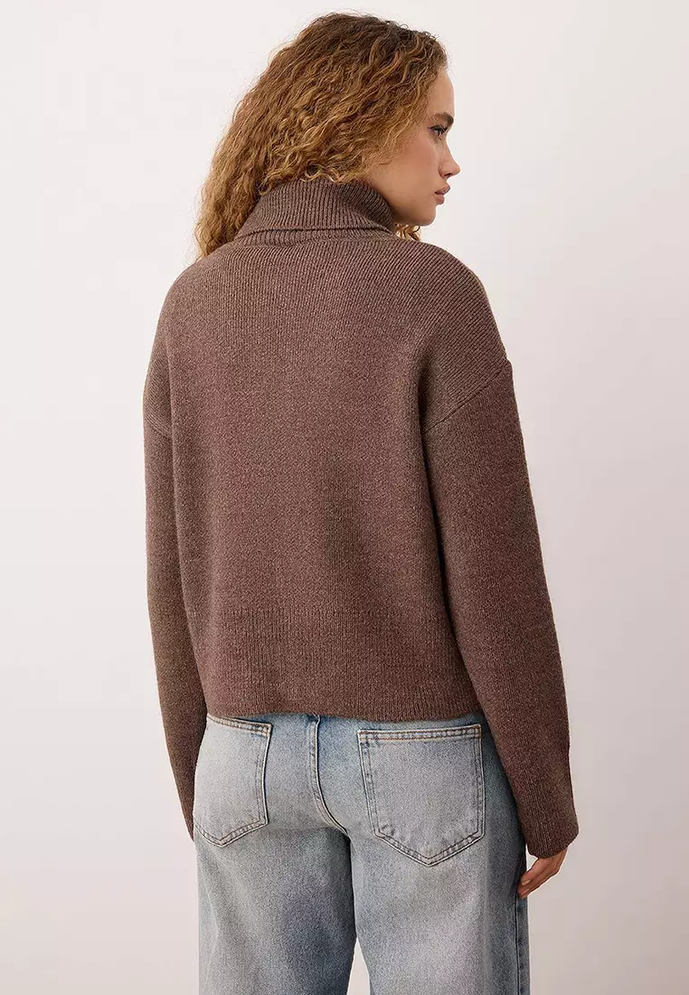 Mink Wardrobe Essentials Soft Textured Wide Pattern Knit Cardigan
