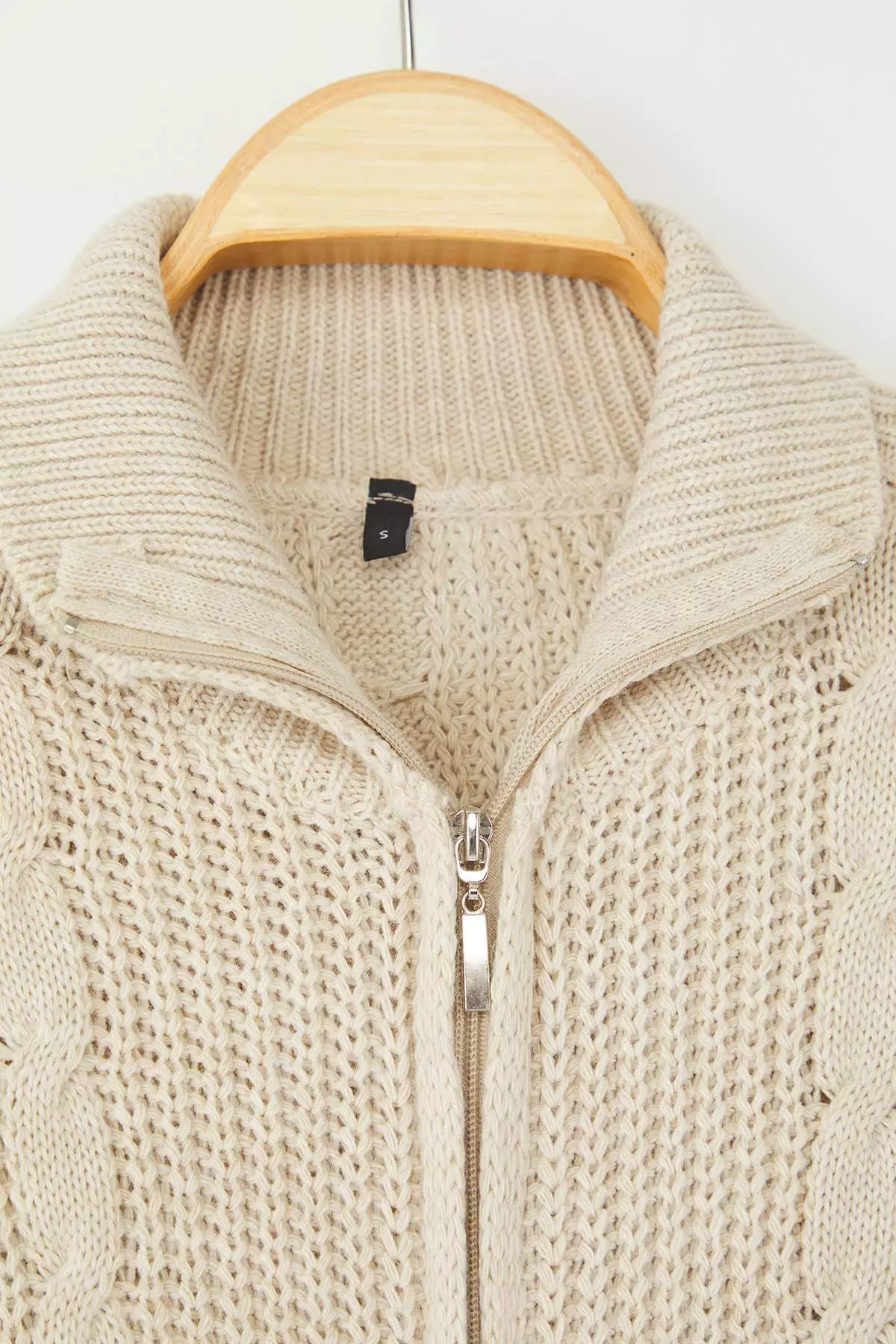 Stone Crop/Short Straight Stand Collar Knitwear Cardigan